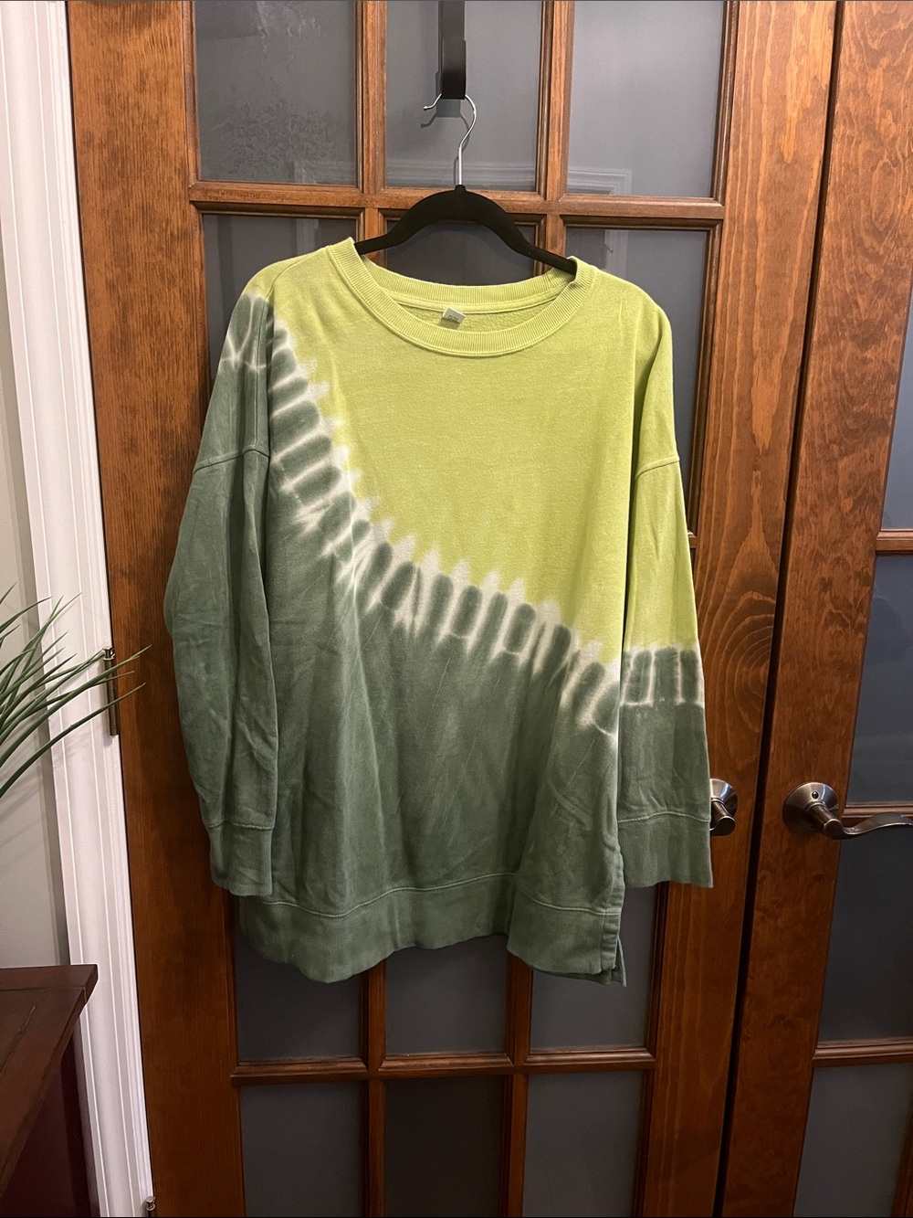 Old Navy Lime Green Crewneck Sweatshirt
